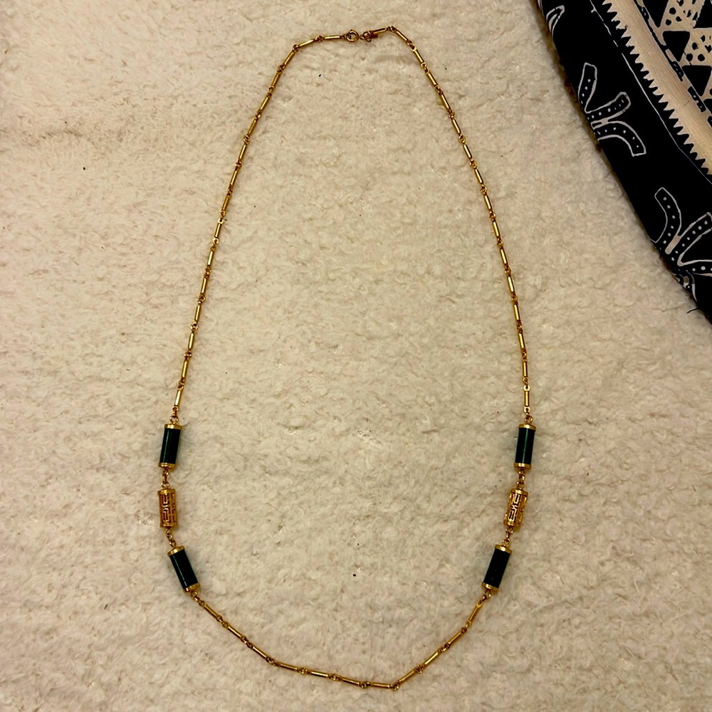Vintage Sarah Coventry Goldtone Chain with Jade Style Stone Necklace